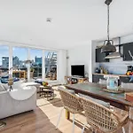 Treibholz: Meerblick, Dachterrasse, Bootsanleger, Badeleiter, Sauna *