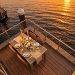 Treibholz: Meerblick, Dachterrasse, Bootsanleger, Badeleiter, Sauna * オルペニッツ