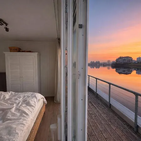 بيت للعطل Treibholz: Meerblick, Dachterrasse, Bootsanleger, Badeleiter, Sauna *
