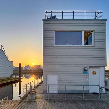 Сasa de vacaciones Treibholz: Meerblick, Dachterrasse, Bootsanleger, Badeleiter, Sauna *