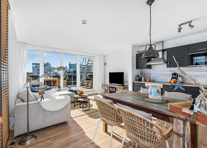 Treibholz: Meerblick, Dachterrasse, Bootsanleger, Badeleiter, Sauna *