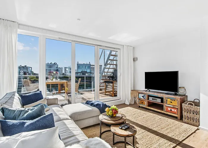 Treibholz: Meerblick, Dachterrasse, Bootsanleger, Badeleiter, Sauna * Olpenitz